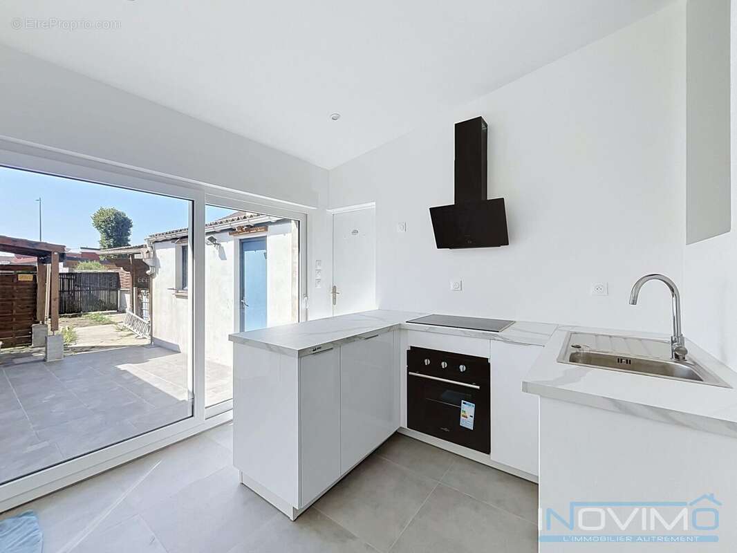Maison 94 m² à Leffrinckoucke  - photo 5