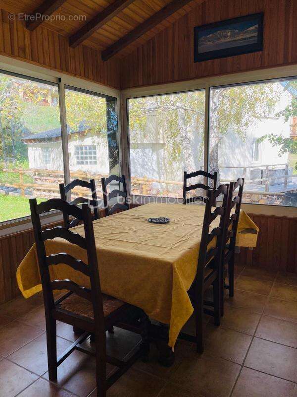 Maison à LES ANGLES