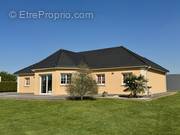 Maison à MARBEUF