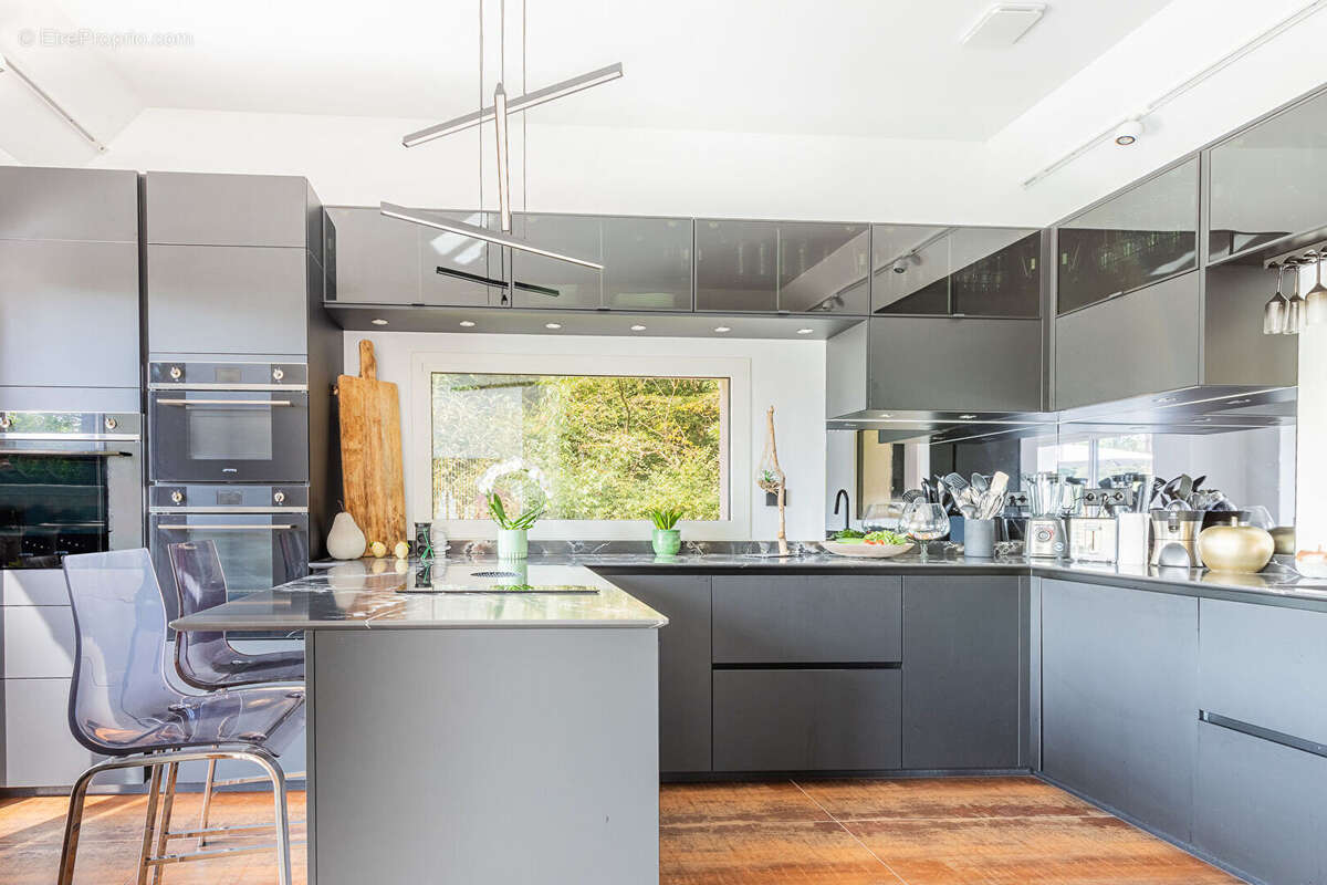 Maison à SAULX-LES-CHARTREUX