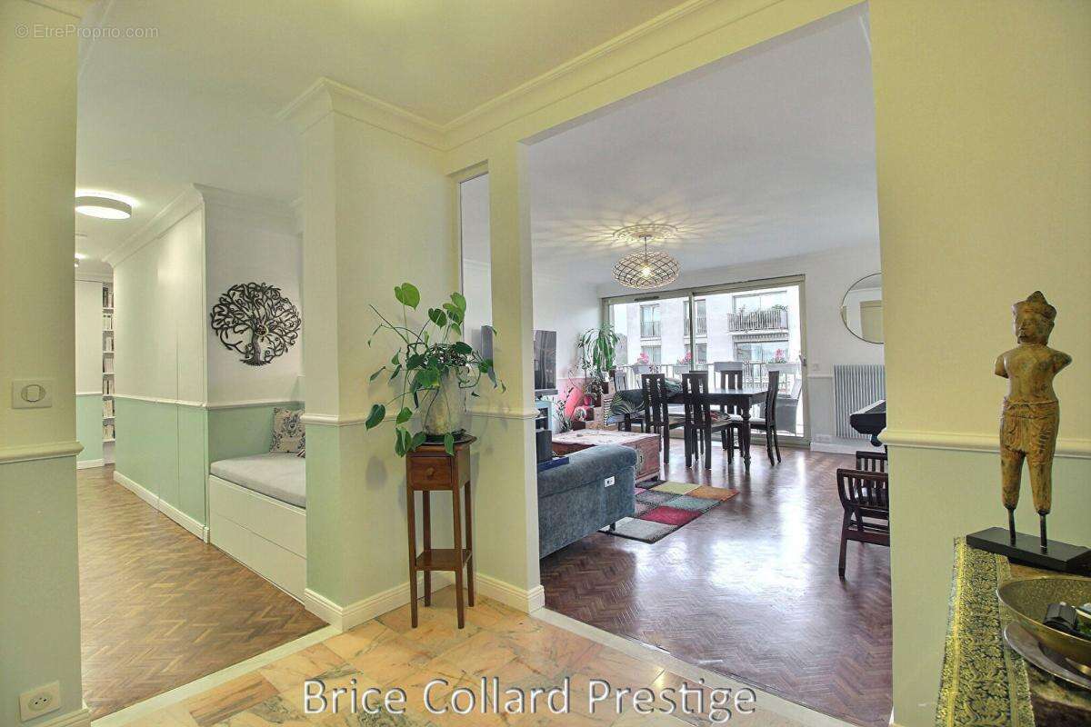 Appartement à VERSAILLES