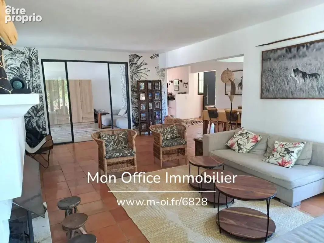 Référence : 6828-VCL - Maison avec 6 chambres dont studio indépendant - Jardin paysager piscine garage - 13 100 AIX - photo 8