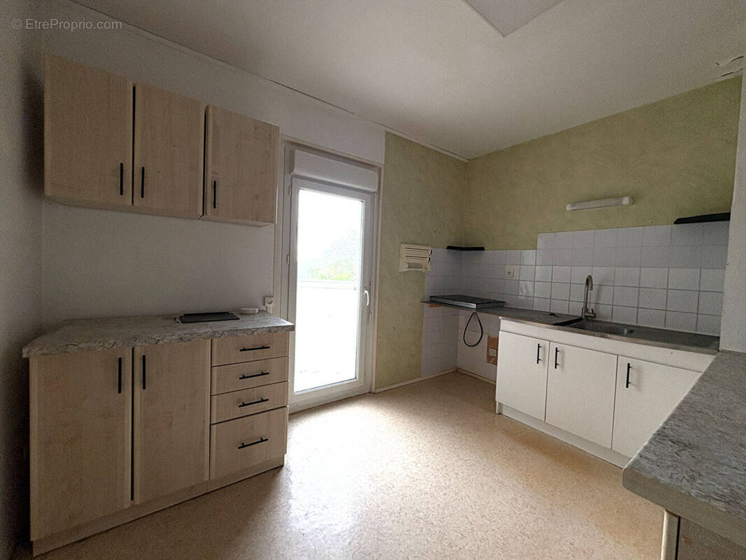 Appartement à PONT-DE-ROIDE