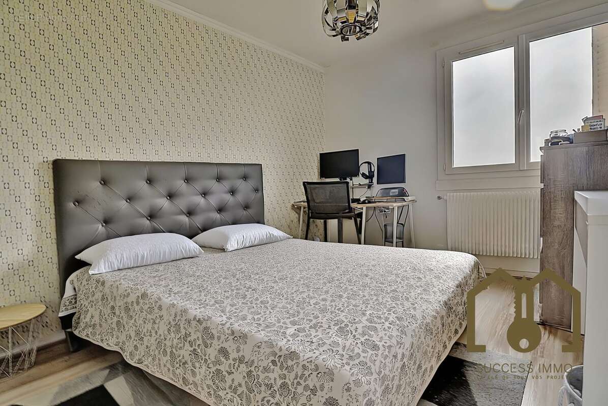 Appartement à VAULX-EN-VELIN