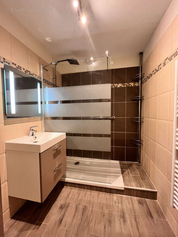 Appartement à AIX-EN-PROVENCE