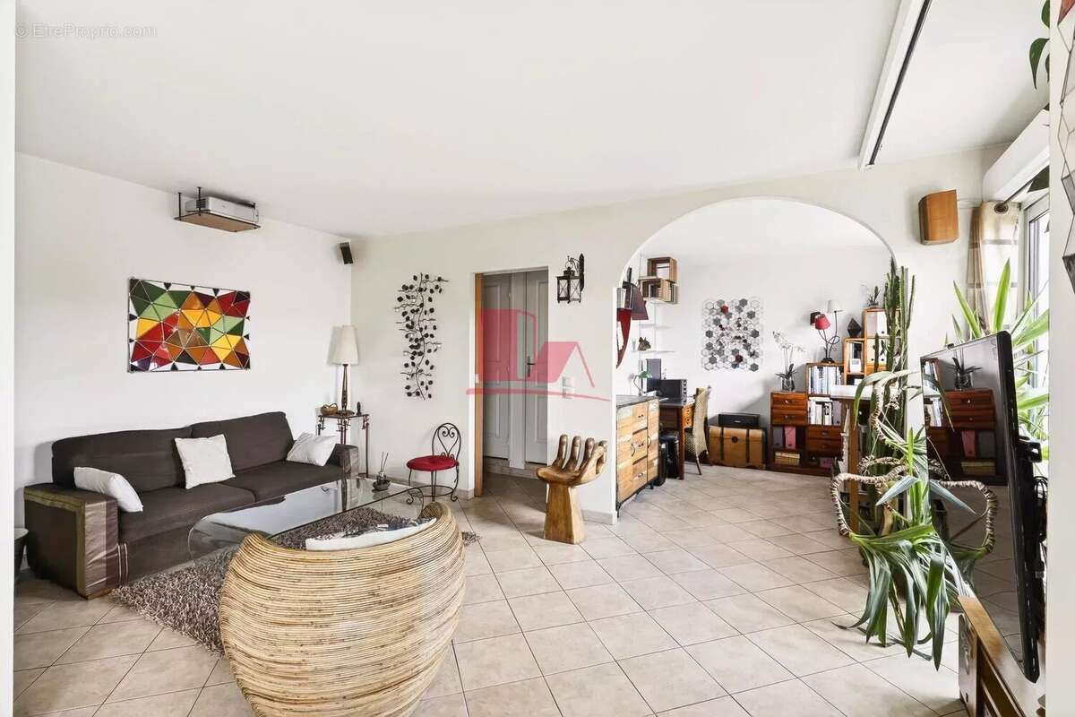 Appartement à ISSY-LES-MOULINEAUX