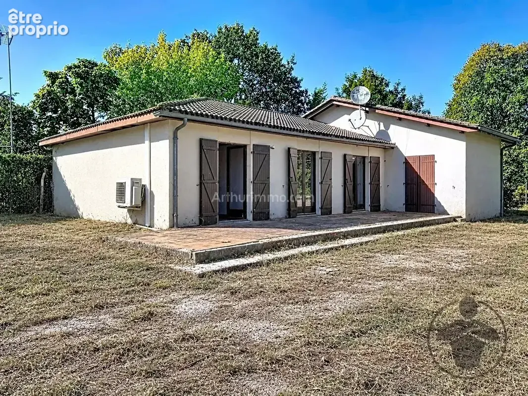Photo Maison à Saint-Denis-De-Pile au prix de 180 000€