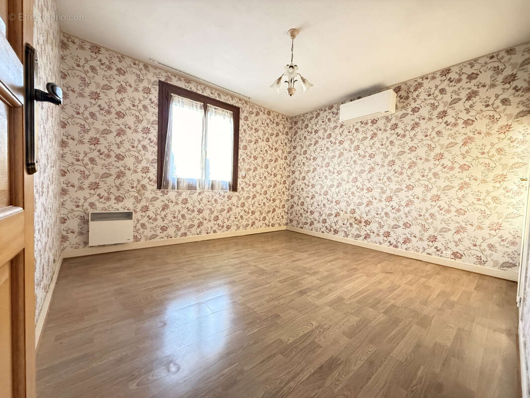 Maison à BARJOUVILLE