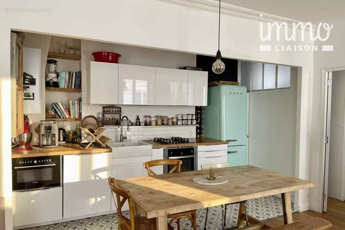 Appartement à PARIS-19E