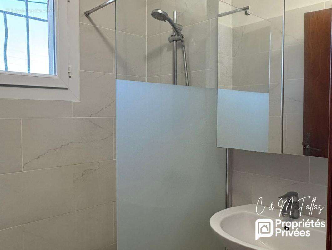 Maison avec terrain constructible- Quartier Partage des Eaux à l'Isle sur la Sorgue - photo 9