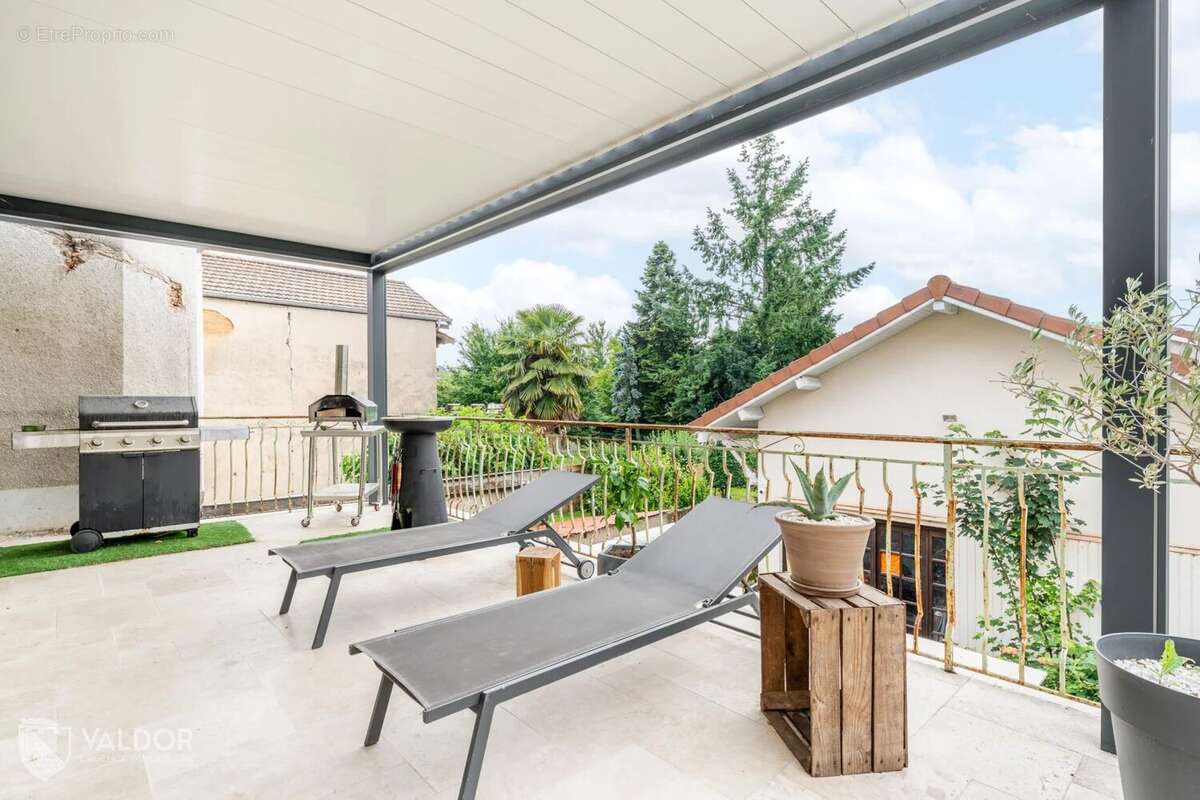 Maison à CORCELLES-EN-BEAUJOLAIS