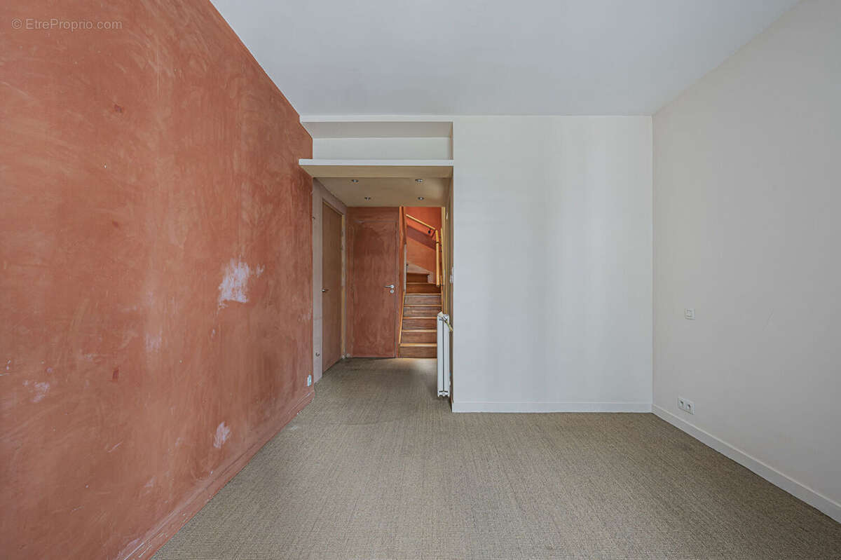 Appartement à PARIS-14E