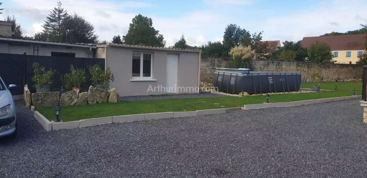 Maison à CIRES-LES-MELLO