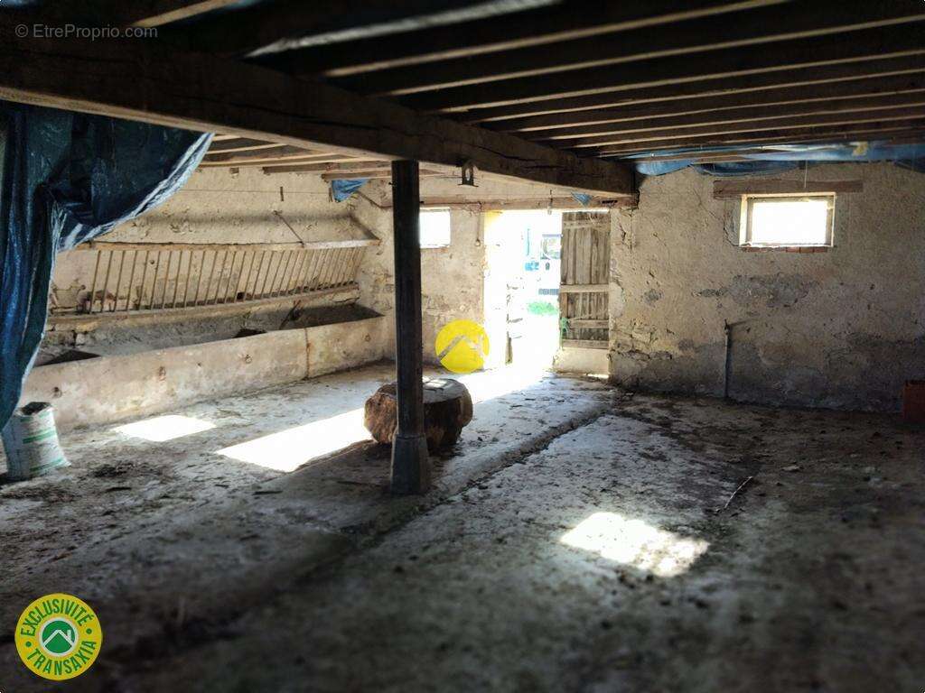 Maison à VALIGNY