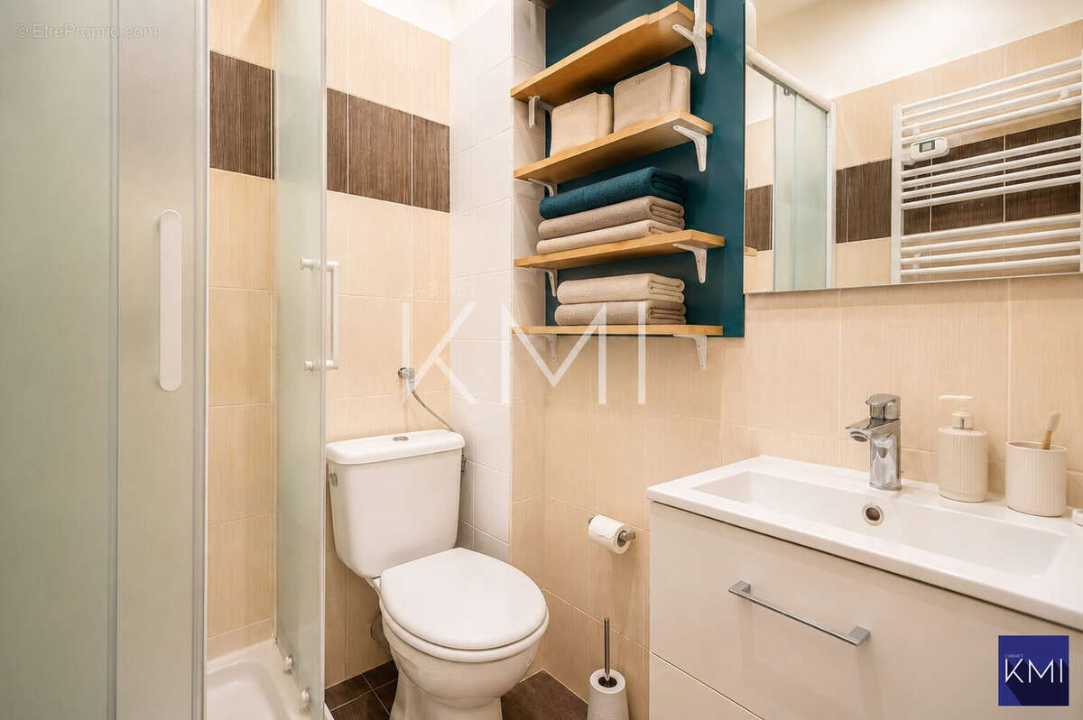 Appartement à PARIS-20E