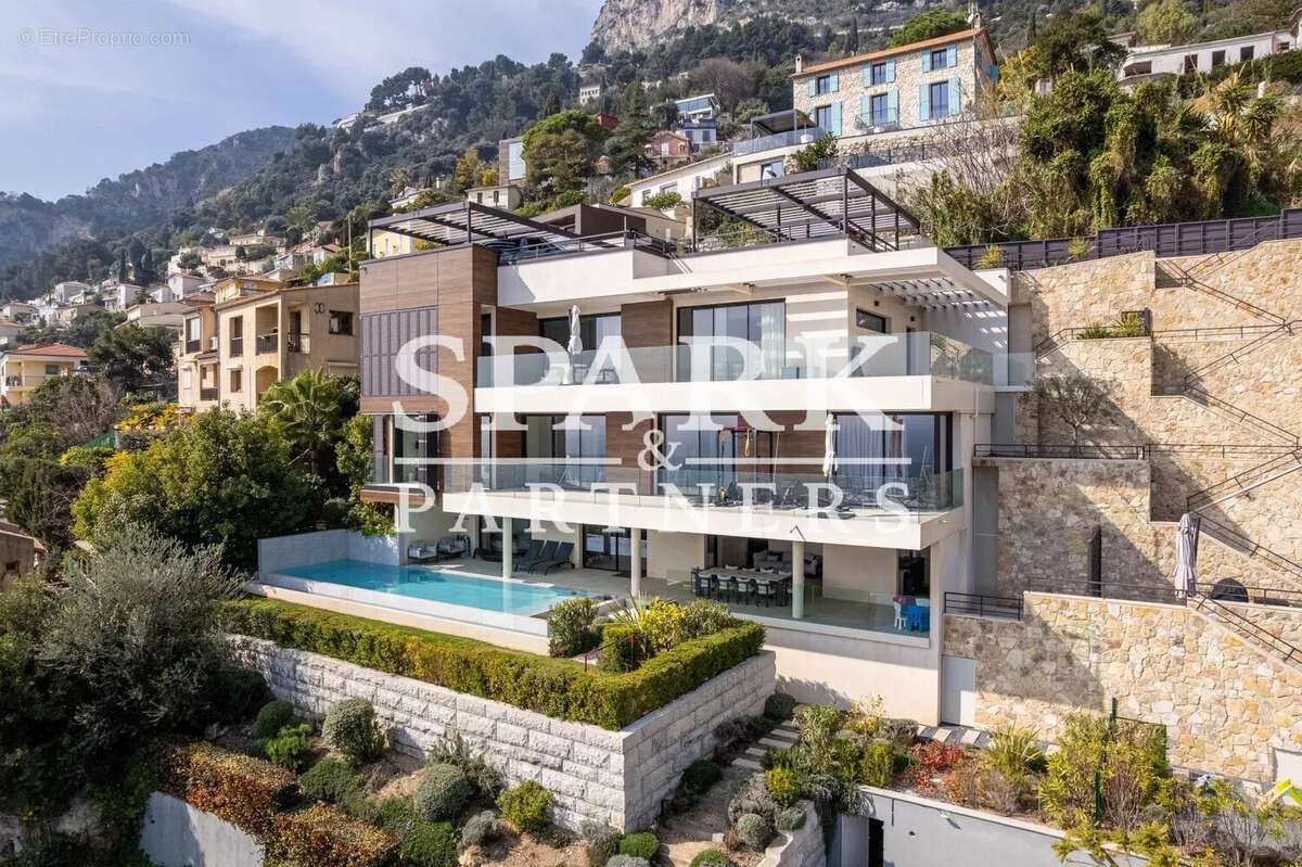 Maison à ROQUEBRUNE-CAP-MARTIN
