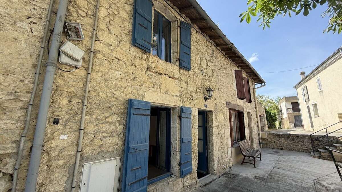 Maison à SAINT-CLAR