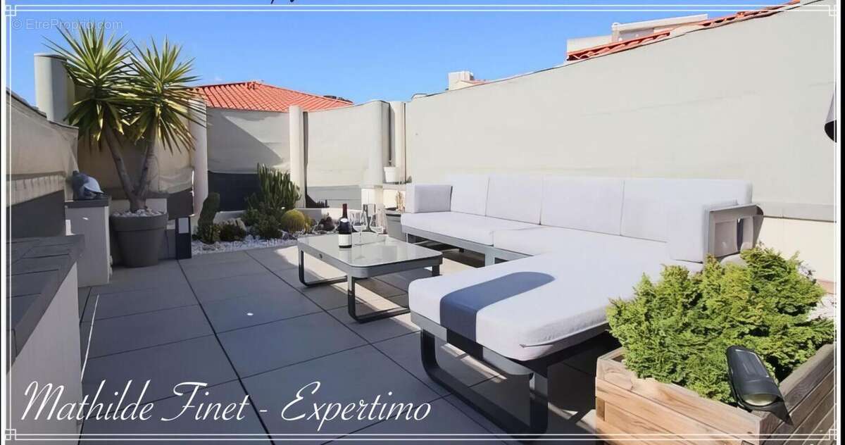 Appartement à VALLAURIS