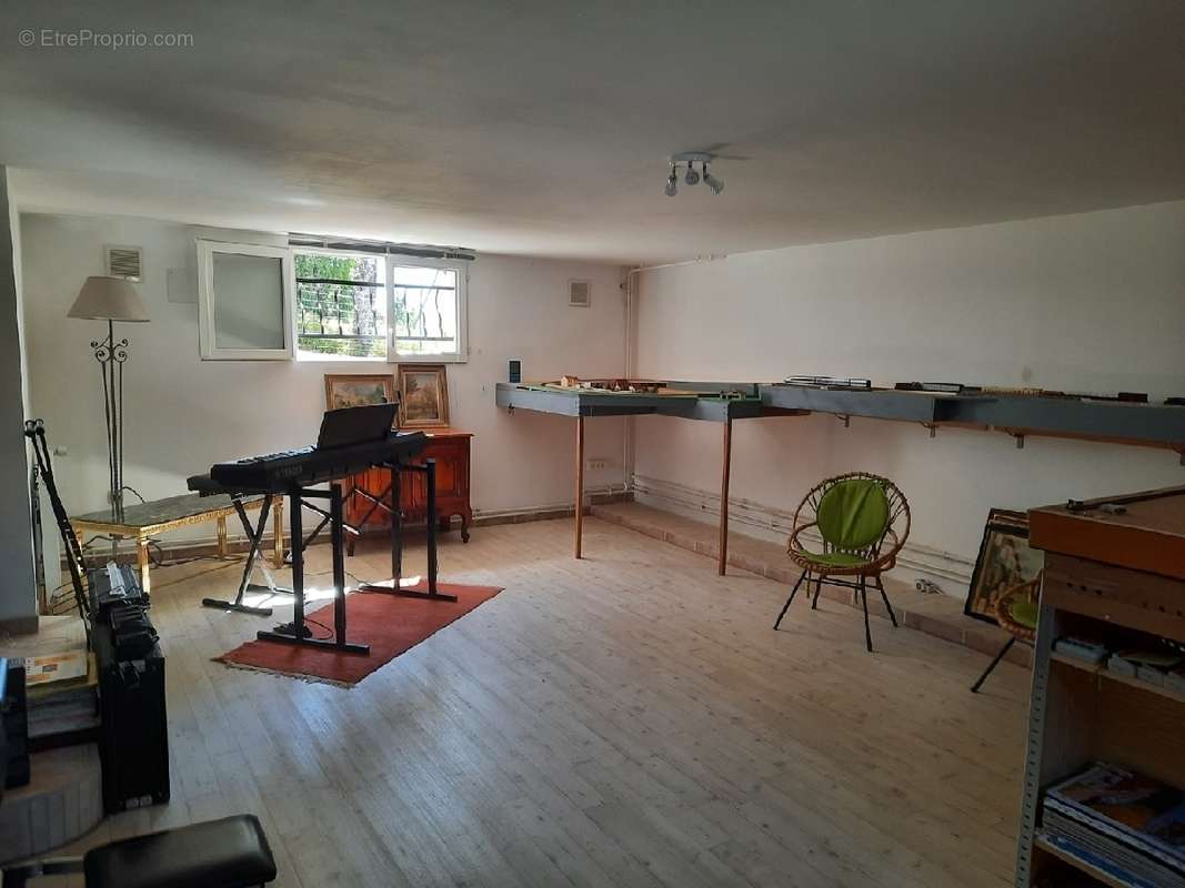 Maison à BUSSY-EN-OTHE