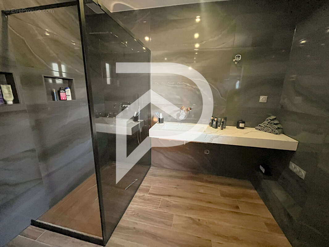 Maison Aulnay Sous Bois 10 pièce(s) 200 m2 - photo 8