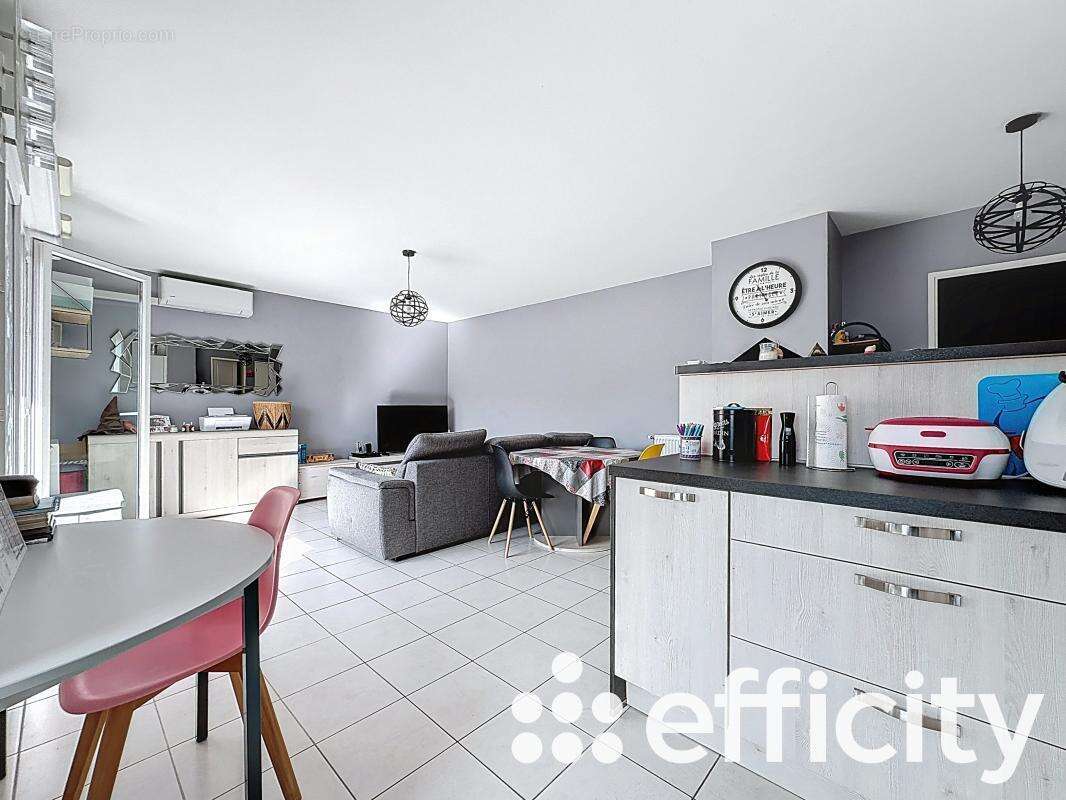 Appartement à FEYZIN