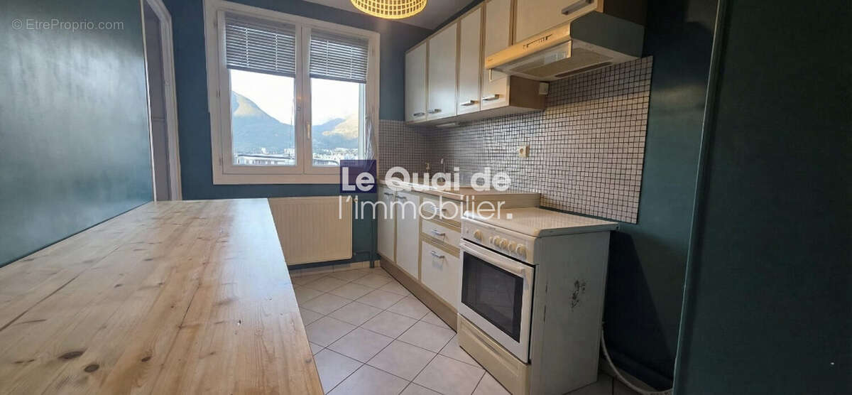 Appartement à FONTAINE