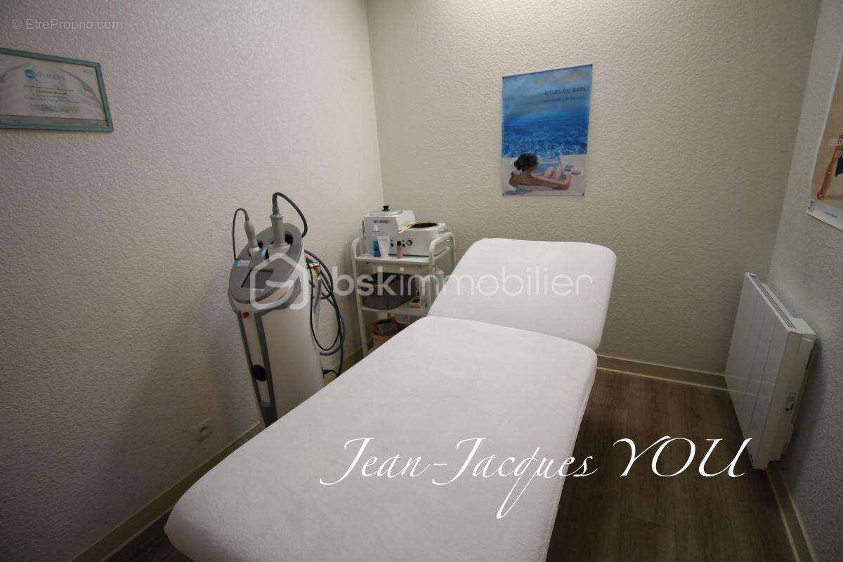 Commerce à SAINT-HILAIRE-DU-HARCOUET