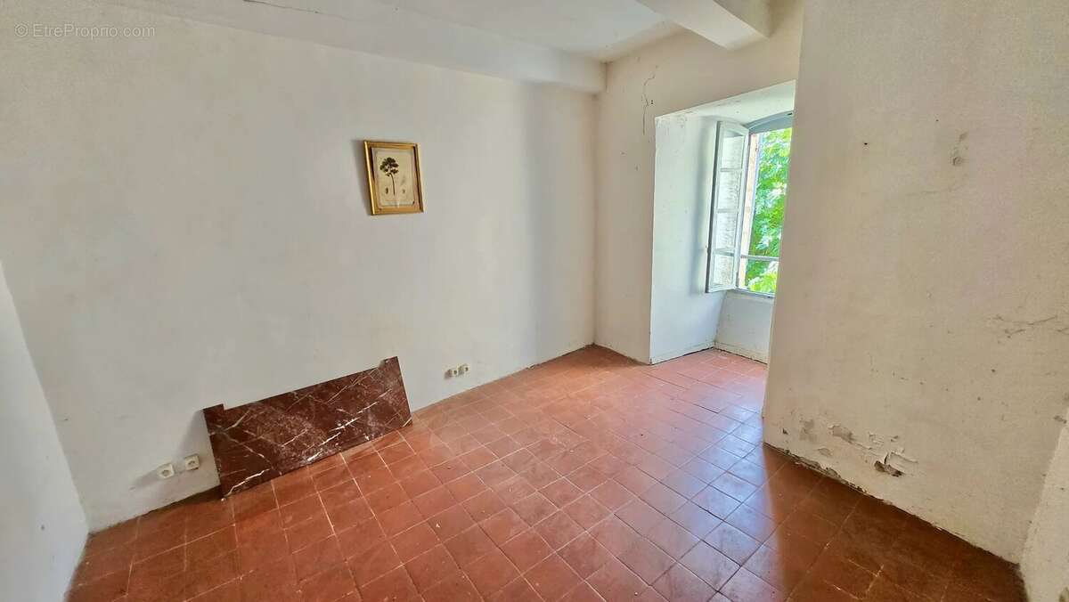 Maison à ESPONDEILHAN