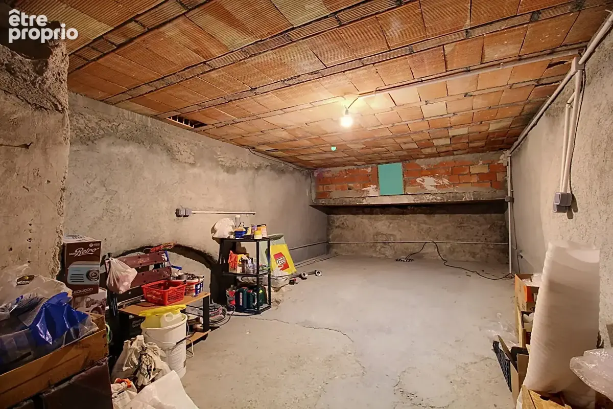 A vendre en exclusivite à draguignan - local commercial avec atelier et vaste espace de stockage - photo 14