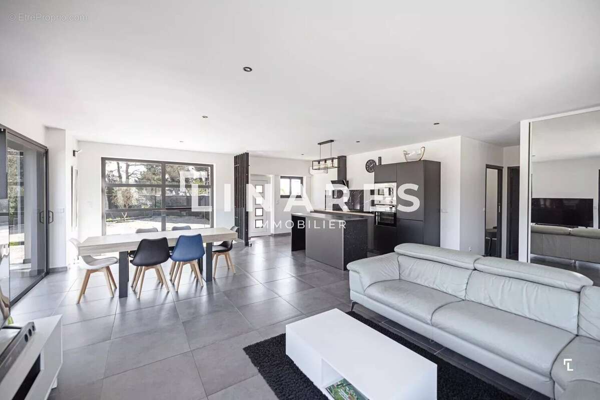 Maison à MARSEILLE-11E