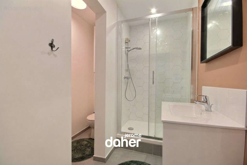 Appartement à MARSEILLE-1E