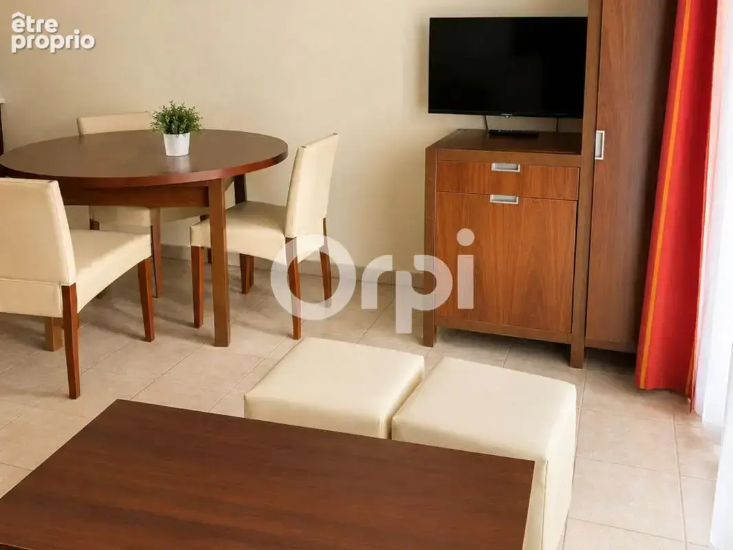 T2 - 40 m2 - piscine et lac privé - photo 3