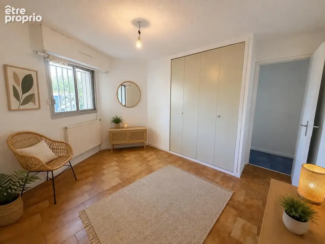1ère ligne: F3 traversant de 56 m2 avec 27m2 de rez-de-jardin vue mer ! - photo 5