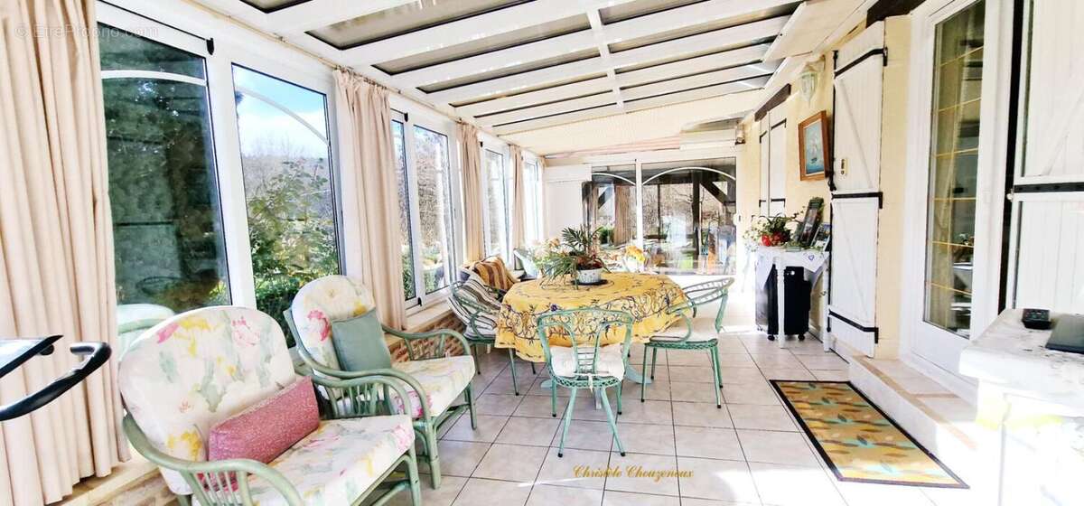 Maison à TERRASSON-LAVILLEDIEU