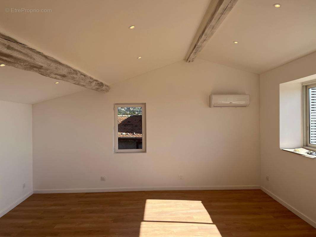 Appartement à VENCE