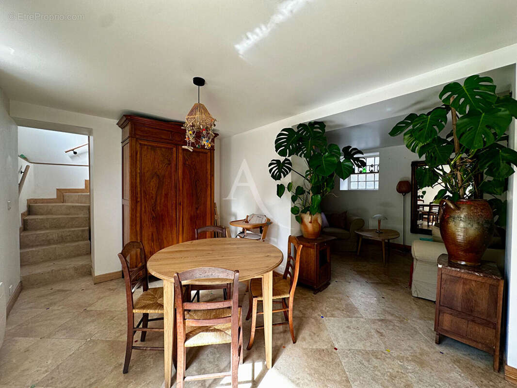 Appartement à MAISONS-ALFORT