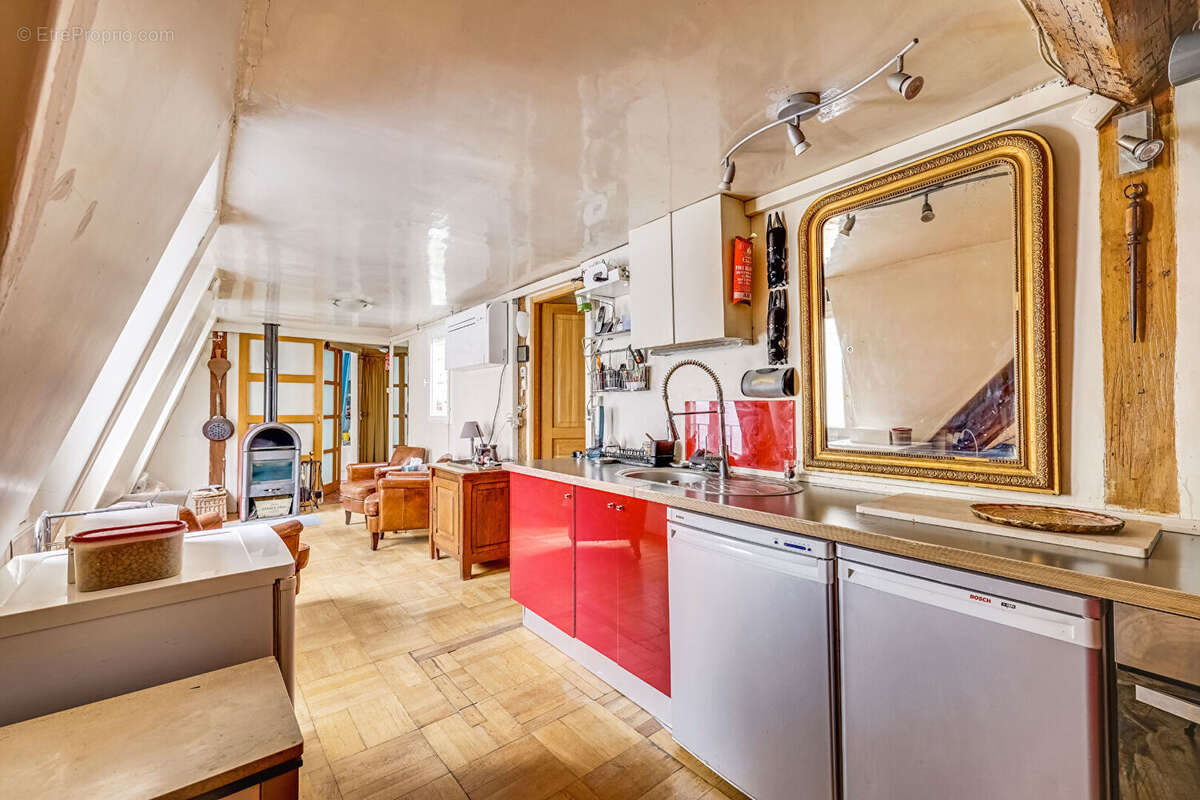 Appartement à PARIS-2E