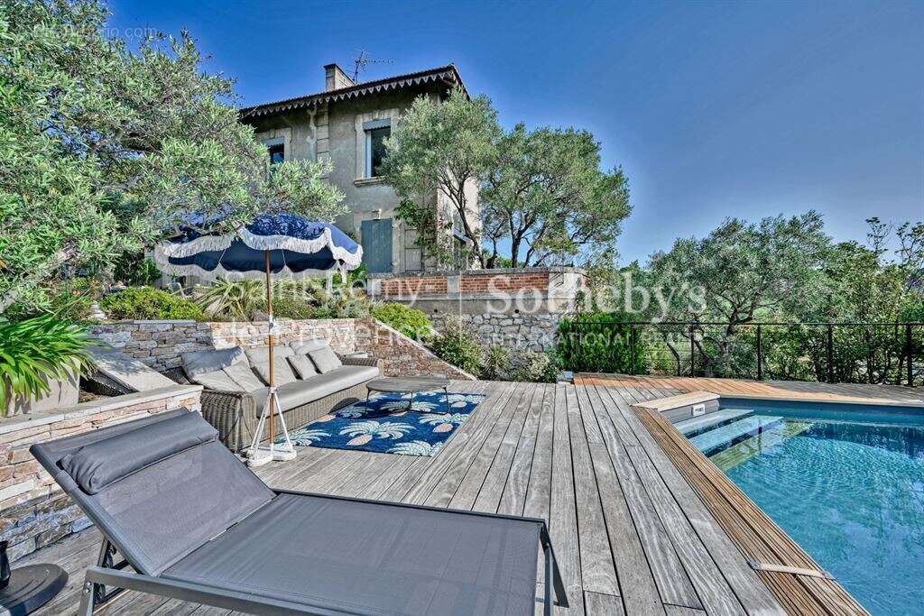 Maison à VILLENEUVE-LES-AVIGNON