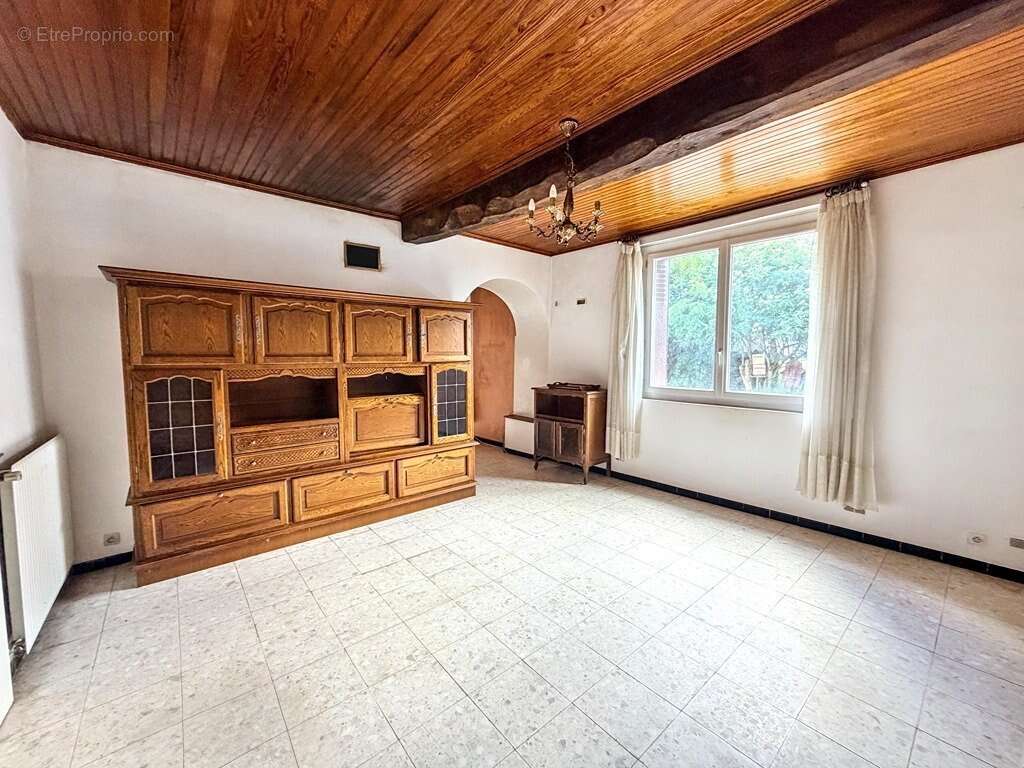 Maison à MONTESQUIEU-VOLVESTRE