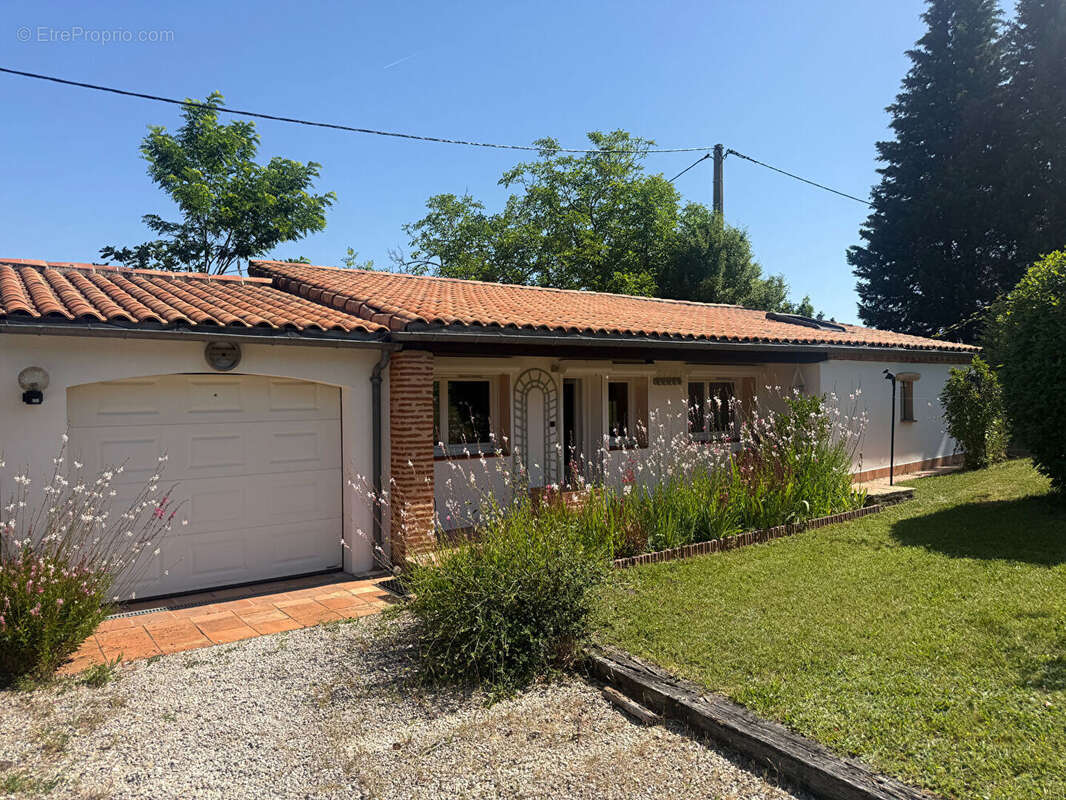 Ensemble immobilier avec deux maisons et piscine à Pujols - photo 13
