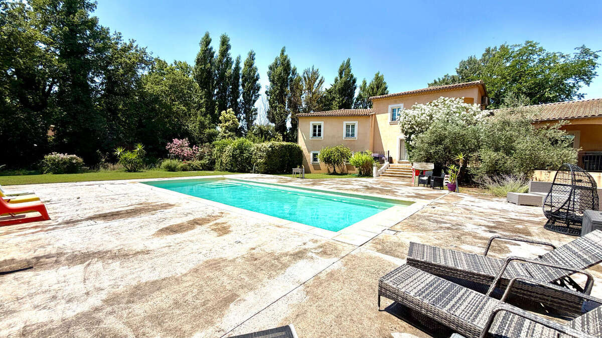 Maison à VEDENE