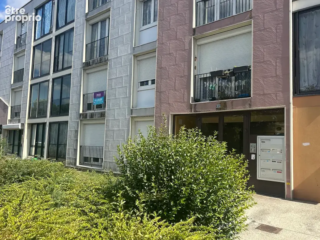 Appartement à LA CHAPELLE-SAINT-LUC