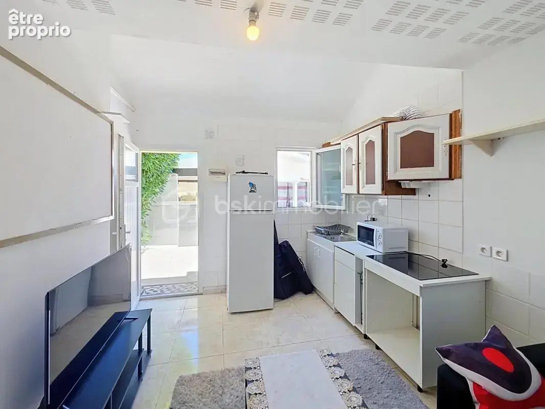 Maison de 5 pièces avec 3 chambres et sa dépendance meublée - photo 14