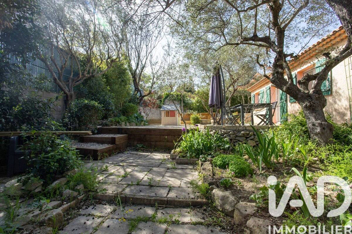 Photo 1 - Maison à VILLENEUVE-LES-AVIGNON