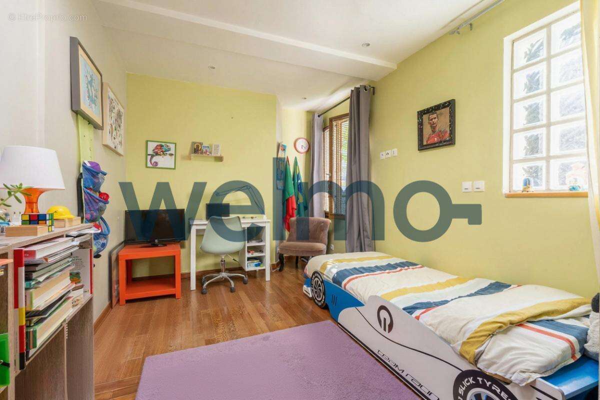 Maison à LE PERREUX-SUR-MARNE