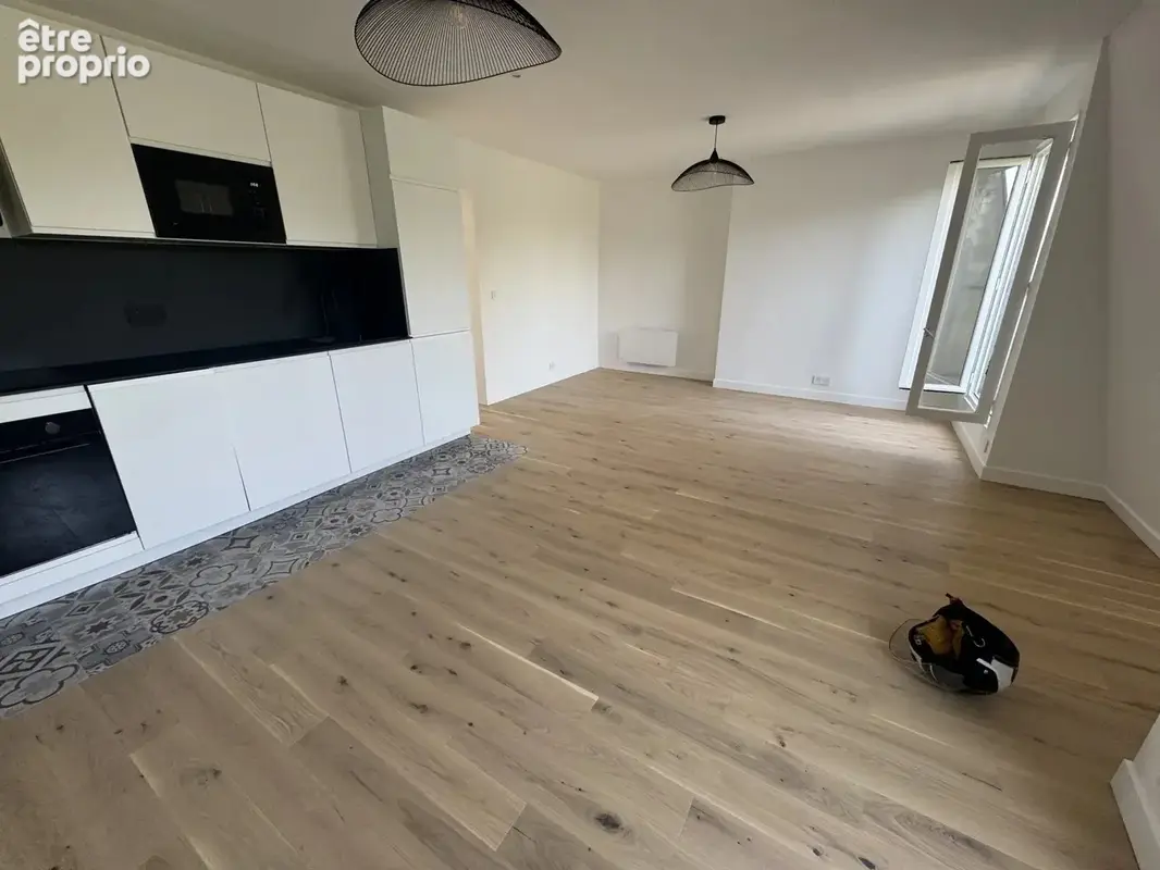 3 pièces enterement rénové, dernier étage avec ascenseur et 4 balcons - photo 6