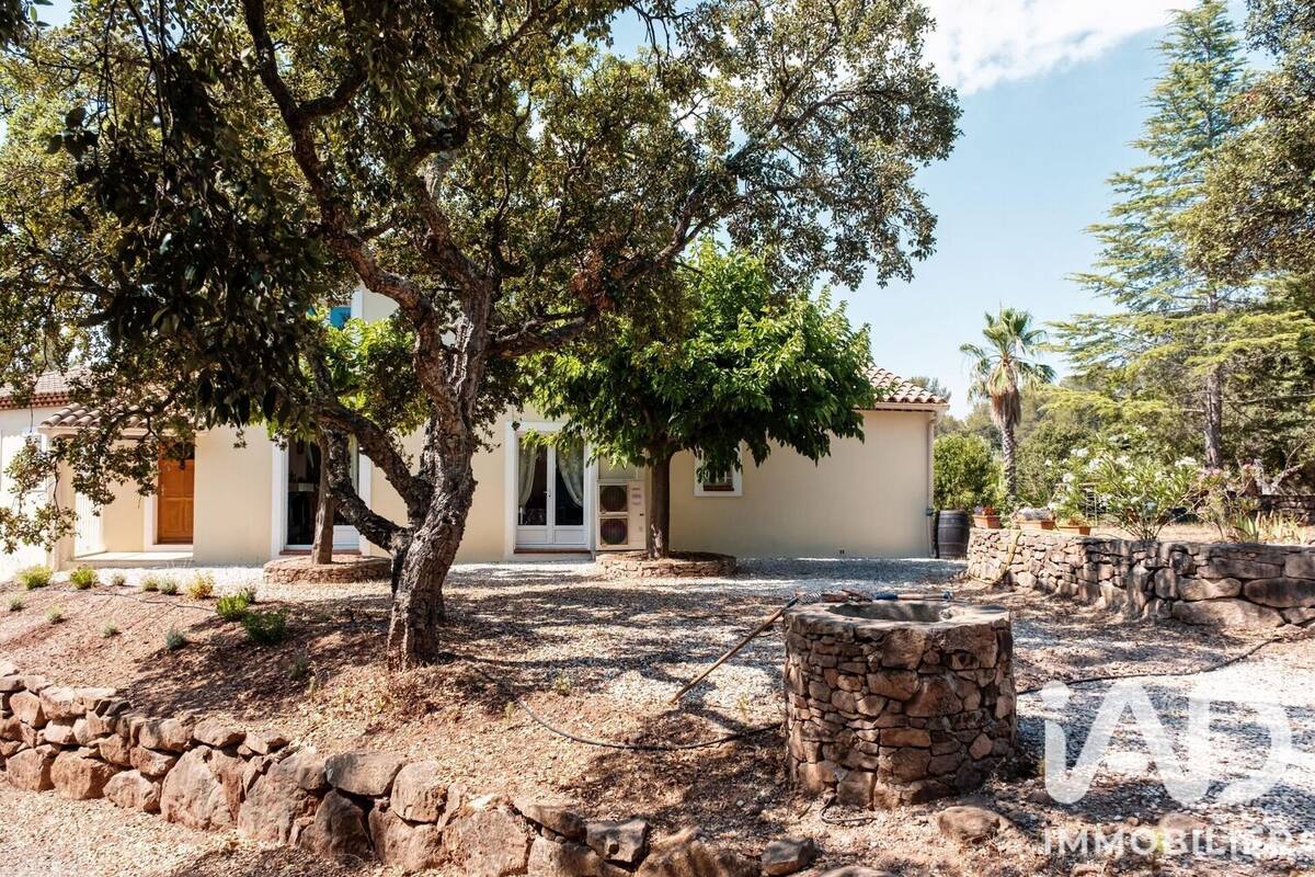 Photo 1 - Maison à CUERS