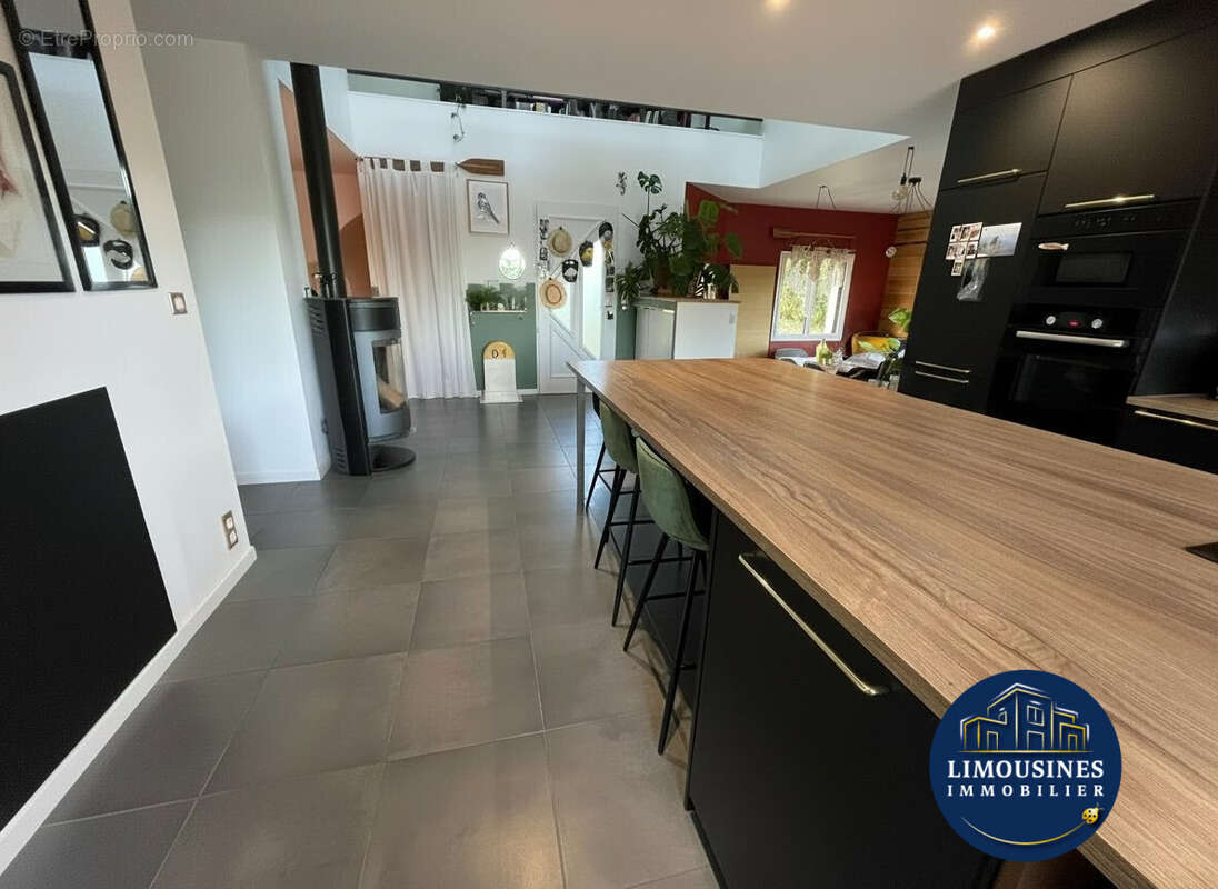 Maison à SAINT-JOUVENT