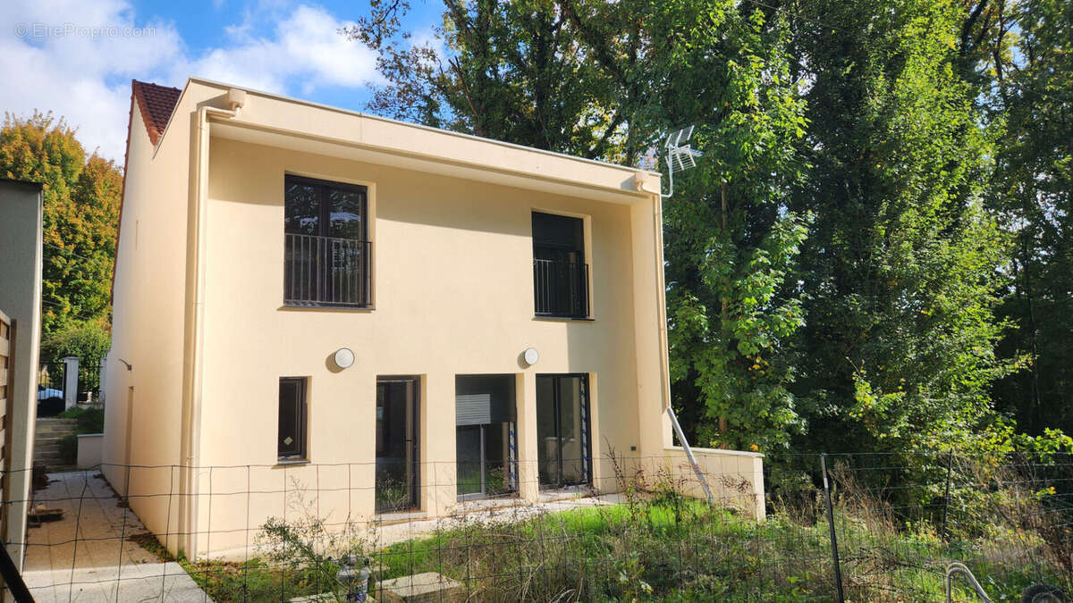 Maison à LA FERTE-SOUS-JOUARRE