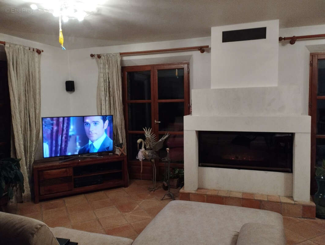 Maison à PLAN-DE-LA-TOUR